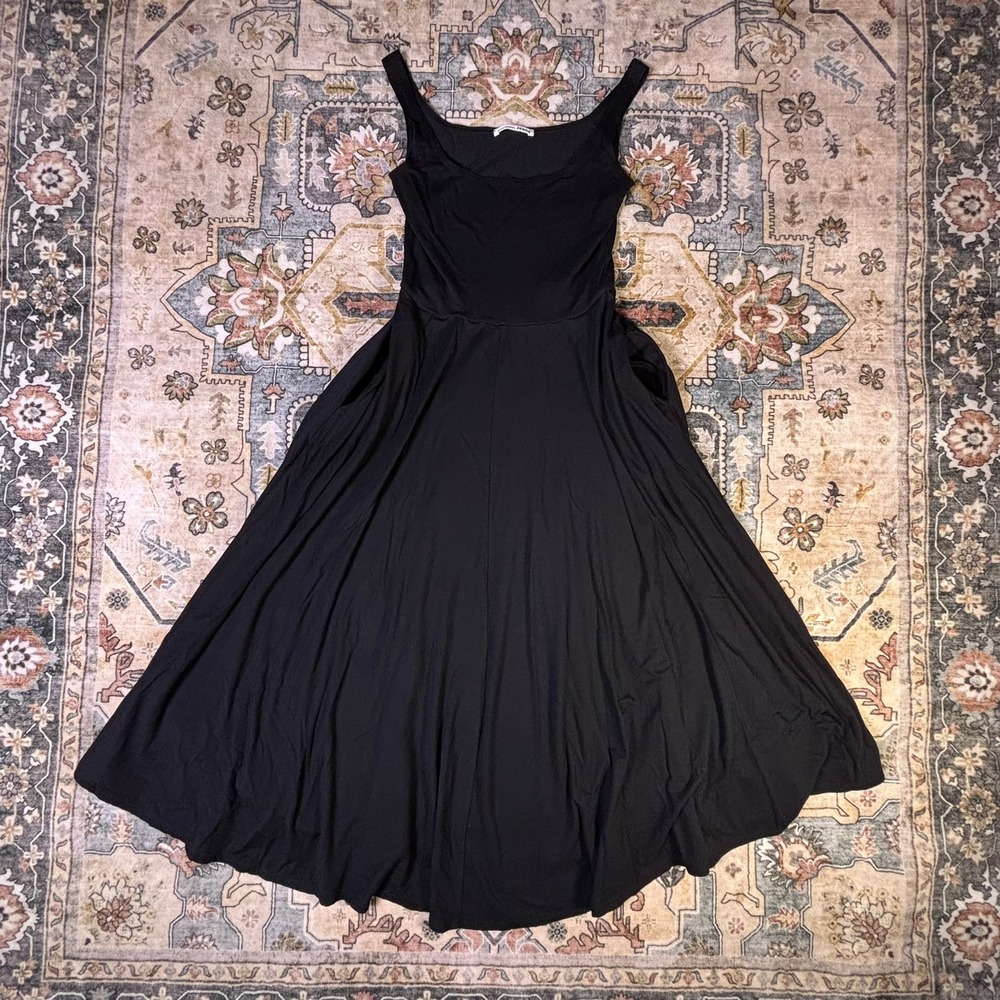 Reformation Black Sleeveless Scoop Neck Midi Dress Pocket Size Small Classic LBD
